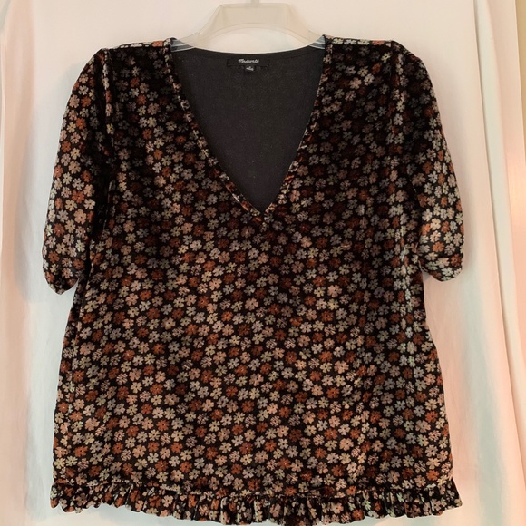 Madewell Tops - Madewell black floral velvet top with tulip sleeves